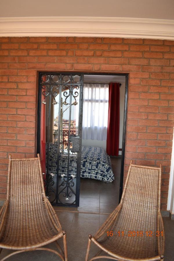 Residence Vicyma 2 P Tout Confort Bafoussam Centre Экстерьер фото